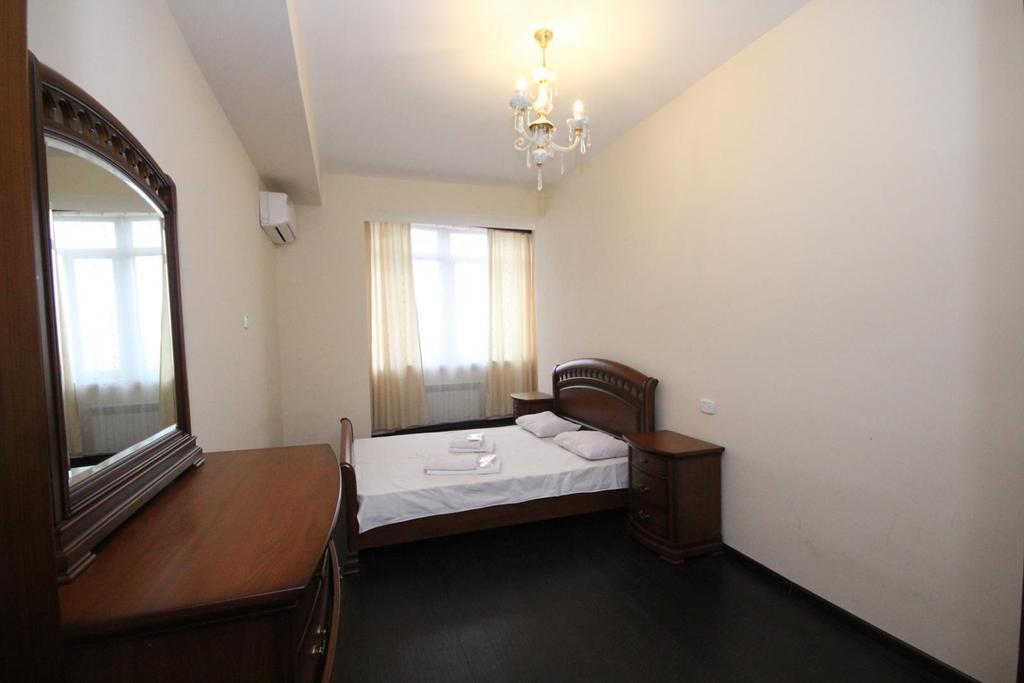 Rent Inn Yerevan On Sakharov Square Quarto foto