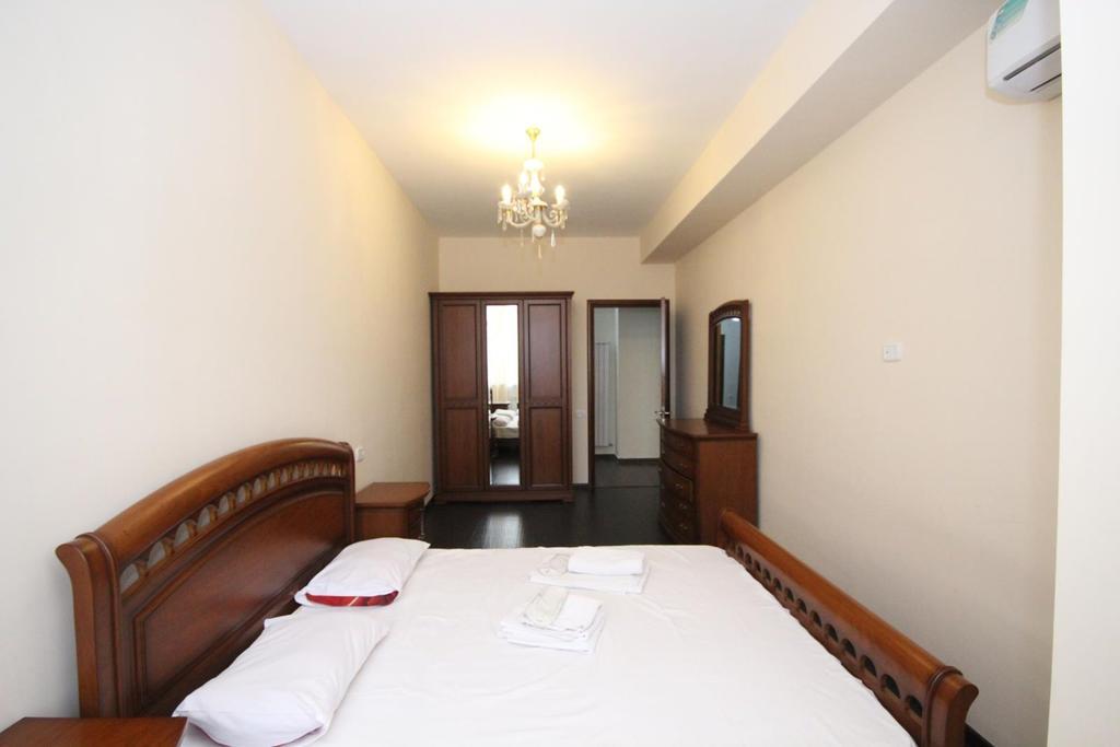Rent Inn Yerevan On Sakharov Square Quarto foto